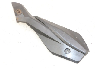 CACHE CHASSIS LATERAL DROIT