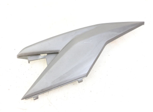 CACHE SOUS SELLE GAUCHE