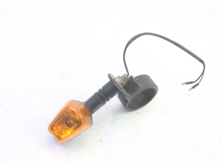 CLIGNOTANT AVANT DROIT