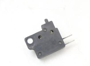 CONTACTEUR FEU STOP DROIT