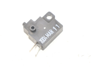 CONTACTEUR FEU STOP DROIT