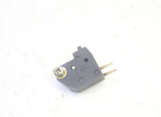 CONTACTEUR FEU STOP GAUCHE