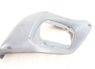 FLANC LATERAL AVANT DROIT INFERIEUR