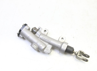 MAITRE CYLINDRE FREIN ARRIERE
