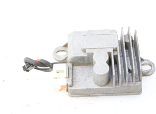 REGULATEUR CHARGE