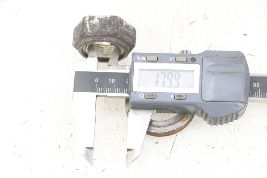 photo de NAKRĘTKA ZĘBATKI WYJŚCIOWEJ SKRZYNI BIEGÓW SUZUKI GSX F GSXF 650 (2007 - 2015) - Szczegół części