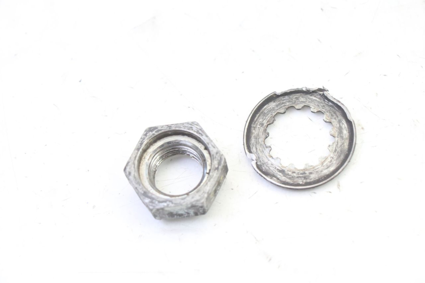 photo de NAKRĘTKA ZĘBATKI WYJŚCIOWEJ SKRZYNI BIEGÓW SUZUKI SV S 650 (2003 - 2009) - Inny kąt widzenia