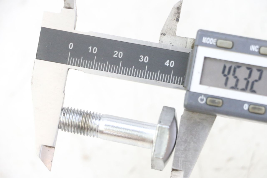 photo de NAKRĘTKA TRÓJNIKA WIDEŁEK SUZUKI GS GSE 500 (2001 - 2003) - Szczegół części