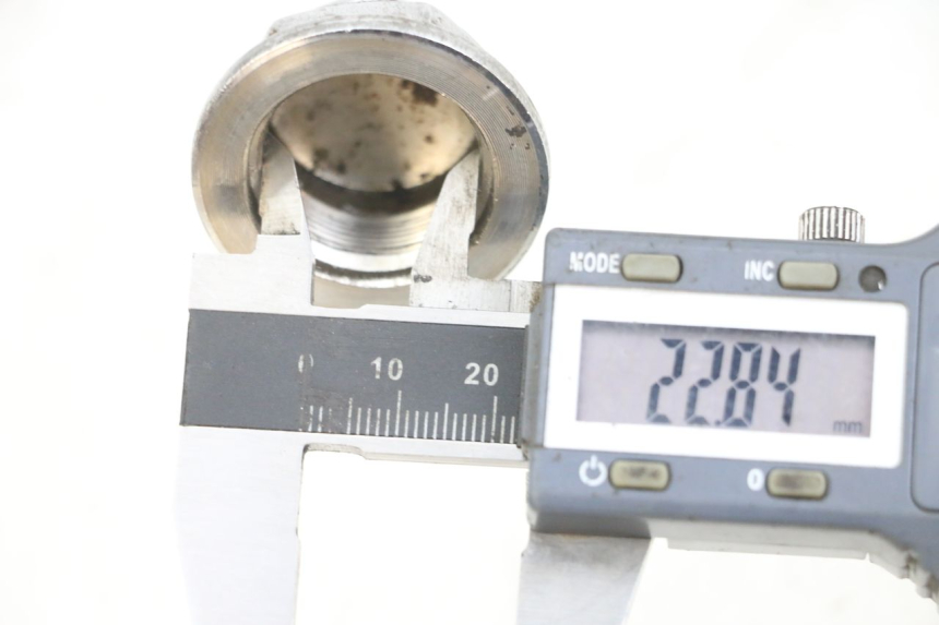 photo de NAKRĘTKA TRÓJNIKA WIDEŁEK HONDA NTV DEAUVILLE 650 (1998 - 2001) - Szczegół części