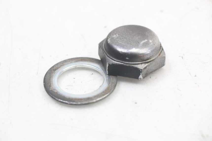 photo de NAKRĘTKA TRÓJNIKA WIDEŁEK SUZUKI GSR 750 (2011 - 2017) - Widok główny