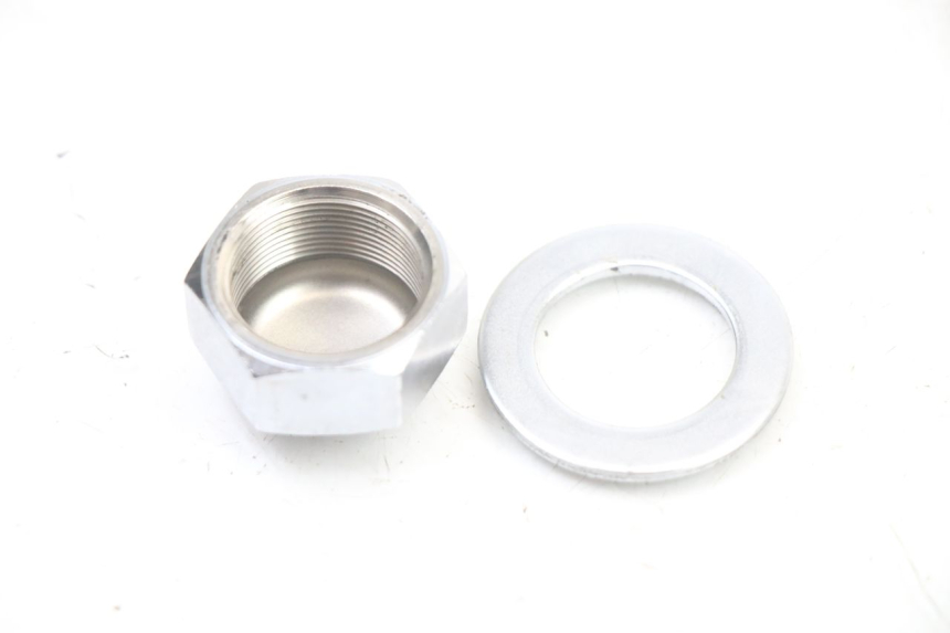 photo de NAKRĘTKA TRÓJNIKA WIDEŁEK YAMAHA FZS FAZER 600 (2001 - 2003) - Zbliżenie techniczne