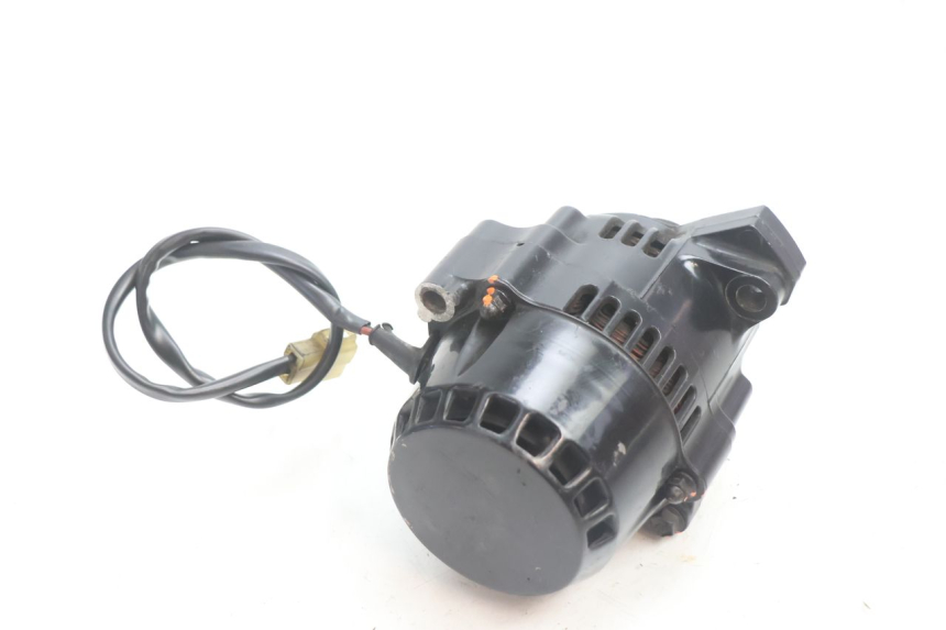 photo de Alternator KAWASAKI GPX F ZX750F 750 (1986 - 1990) - Zoom stanu zużycia