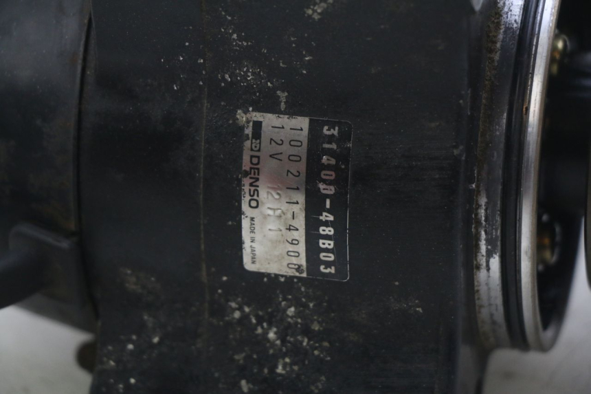 photo de ALTERNATOR SUZUKI GSX-F GSX  F 1100 (1988 - 1994) - Inny kąt widzenia