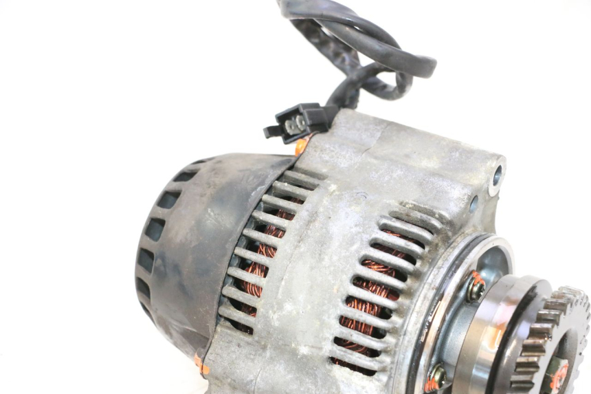 photo de Alternator SUZUKI GSX F GSXF 750 (1988 - 1998) - Szczegół części