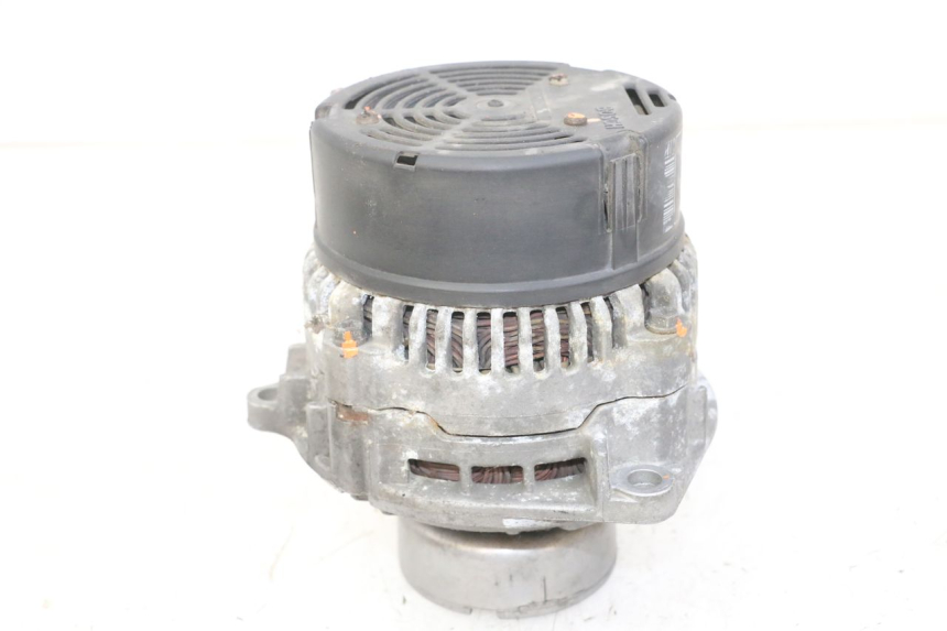 photo de ALTERNATOR BMW K 75 RT 750 (1989 - 1997) - Zbliżenie techniczne