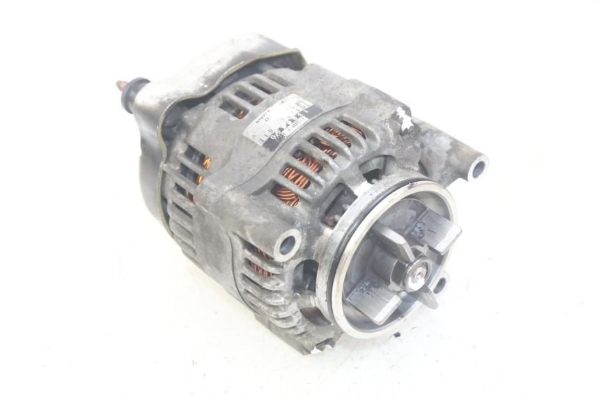 photo de ALTERNATOR TRIUMPH SPRINT ST 955 (1999 - 2001) - Zoom stanu zużycia