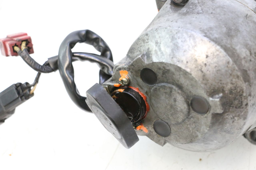 photo de Alternator HONDA ST PAN EUROPEAN 1100 (1990 - 2002) - Inny kąt widzenia