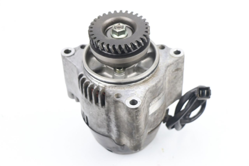 photo de ALTERNATOR SUZUKI GSXF GSX F 600 (1988 - 1997) - Zoom stanu zużycia