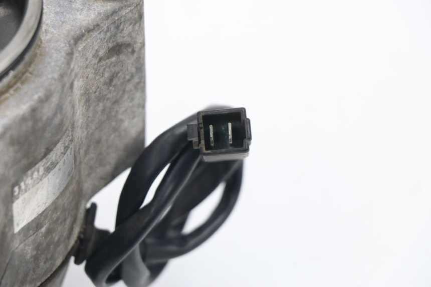 photo de ALTERNATOR SUZUKI GSXF GSX F 600 (1988 - 1997) - Inny kąt widzenia