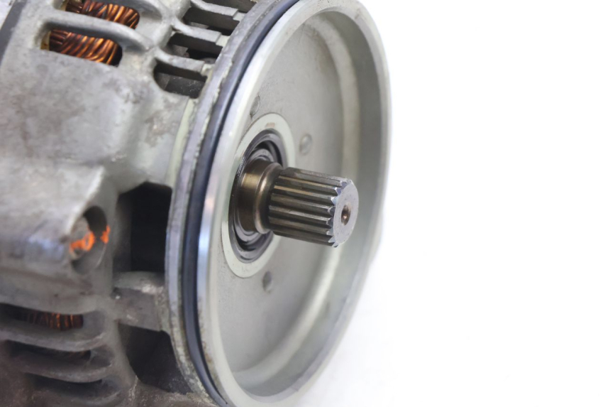 photo de Alternator YAMAHA XJR 1300 (1998 - 2002) - Szczegół części