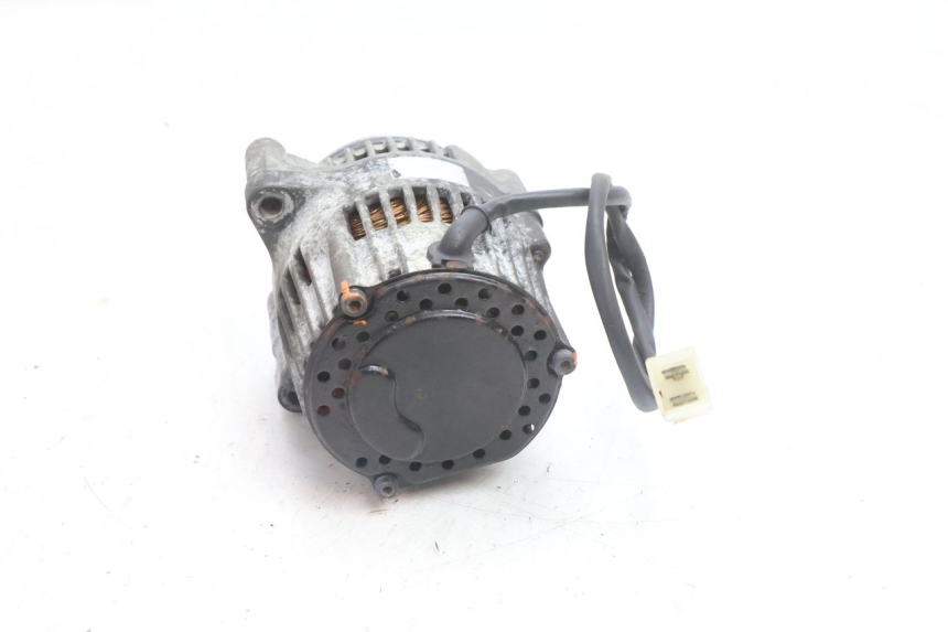 photo de Alternator YAMAHA XJR 1300 (1998 - 2002) - Zbliżenie techniczne