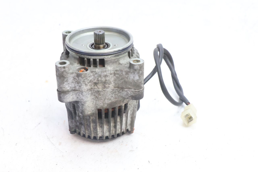 photo de Alternator YAMAHA XJR 1300 (1998 - 2002) - Stan powierzchni