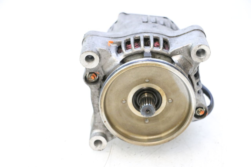photo de Alternator YAMAHA YZF R GENESIS 750 (1993 - 1998) - Część sprawdzona
