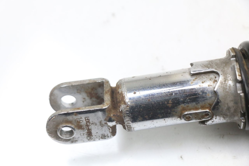 photo de Tylne amortyzatory KYMCO AGILITY 4T 50 (2018 - 2022) - Zbliżenie techniczne