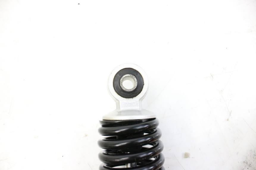 photo de Tylne amortyzatory KYMCO AGILITY NAKED RENOUVO 4T 50 (2018 - 2020) - Inny kąt widzenia