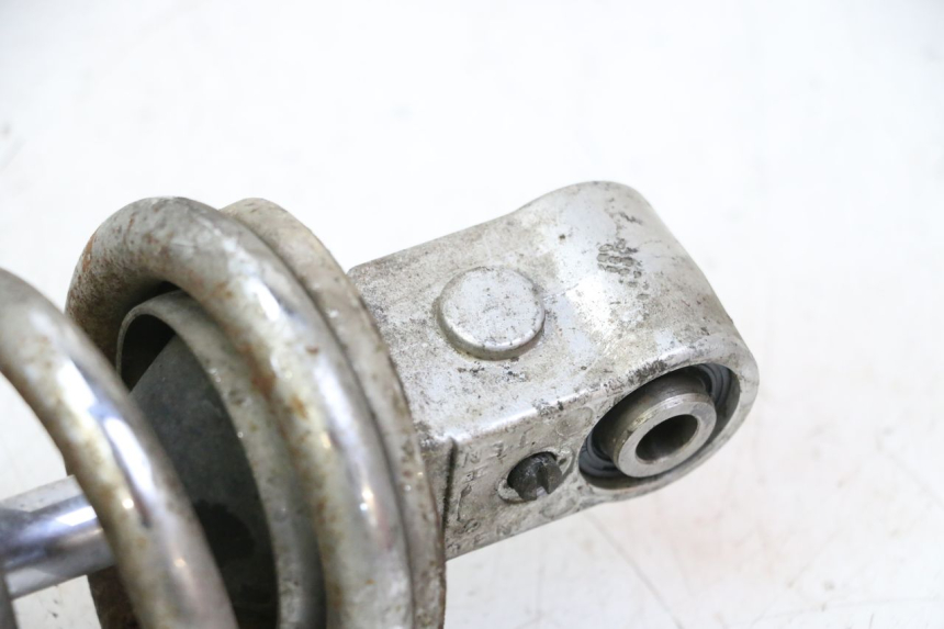 photo de AMORTYZATOR TYLNY HONDA CBR RR FIREBLADE 900 (1992 - 1994) - Zbliżenie komponentów