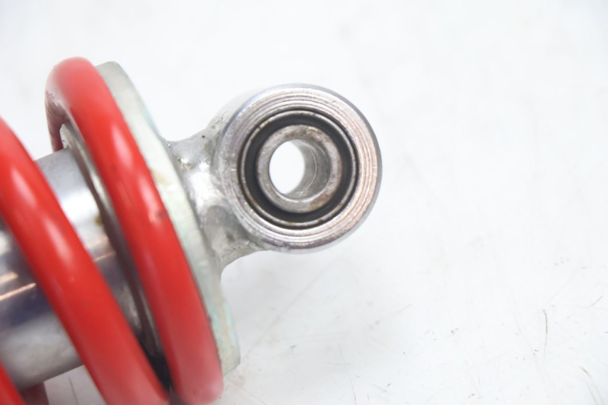 photo de Tylne amortyzatory HONDA CRF CR-F 125 (2020 - 2021) - Zbliżenie techniczne