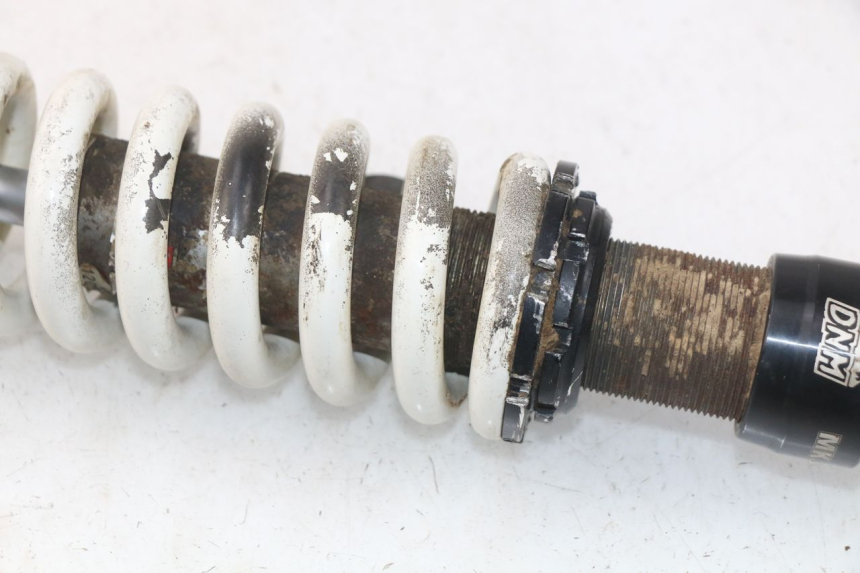 photo de AMORTYZATOR TYLNY CRZ DIRTBIKE 140 - Struktura - zbliżenie