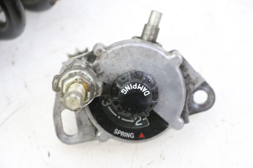 photo de Tylne amortyzatory YAMAHA FJ 36Y 1100 (1984 - 1985) - Szczegóły charakterystyczne