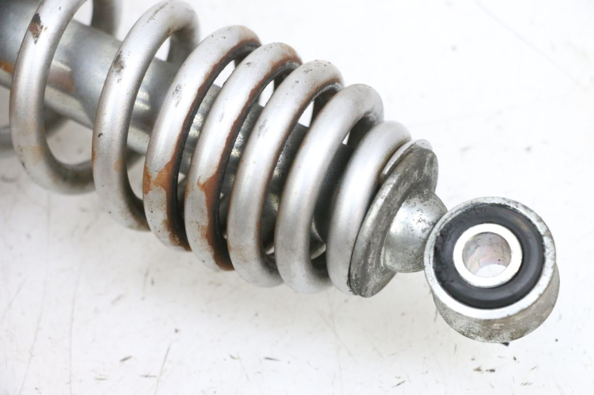 photo de Tylne amortyzatory MBK FLIPPER 115 (2013 - 2017) - Zbliżenie techniczne