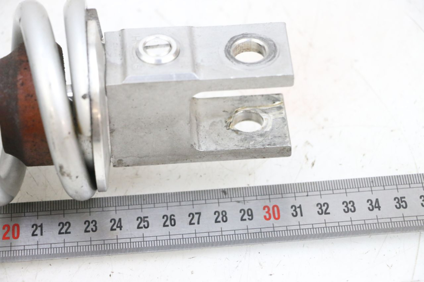 photo de Tylne amortyzatory SUZUKI GSF N BANDIT 600 (1996 - 1999) - Zoom stanu zużycia