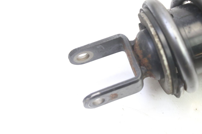 photo de Tylne amortyzatory SUZUKI GSR 750 (2011 - 2017) - Szczegół części