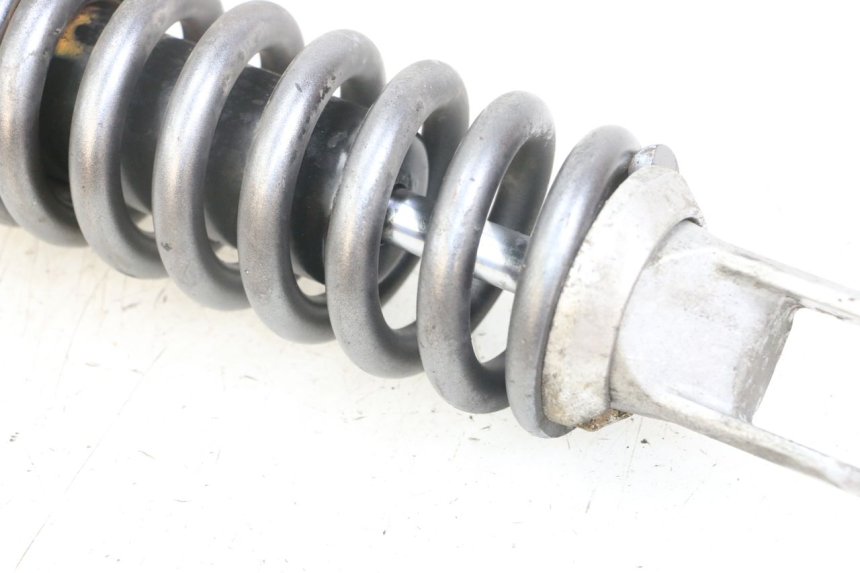 photo de Tylne amortyzatory SUZUKI GSX F GSXF 650 (2007 - 2015) - Zbliżenie techniczne