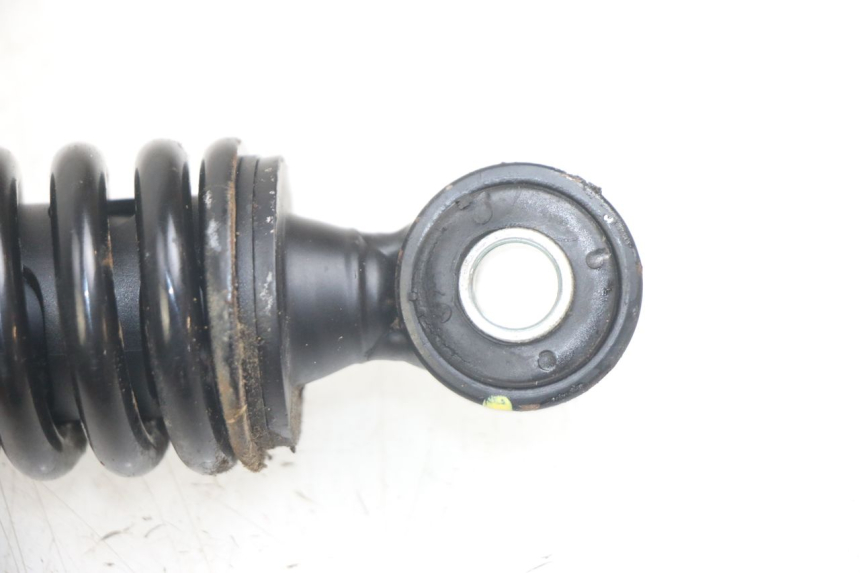 photo de Tylne amortyzatory PEUGEOT KISBEE 4T 50 (2010 - 2017) - Zbliżenie techniczne