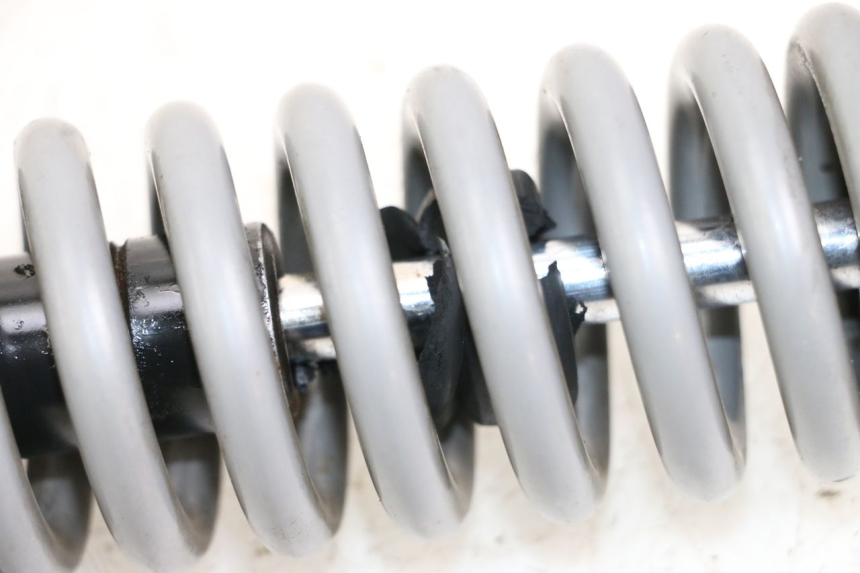 photo de AMORTYZATOR TYLNY YAMAHA NEO'S NEOS 2T 50 (2007 - 2017) - Zbliżenie techniczne