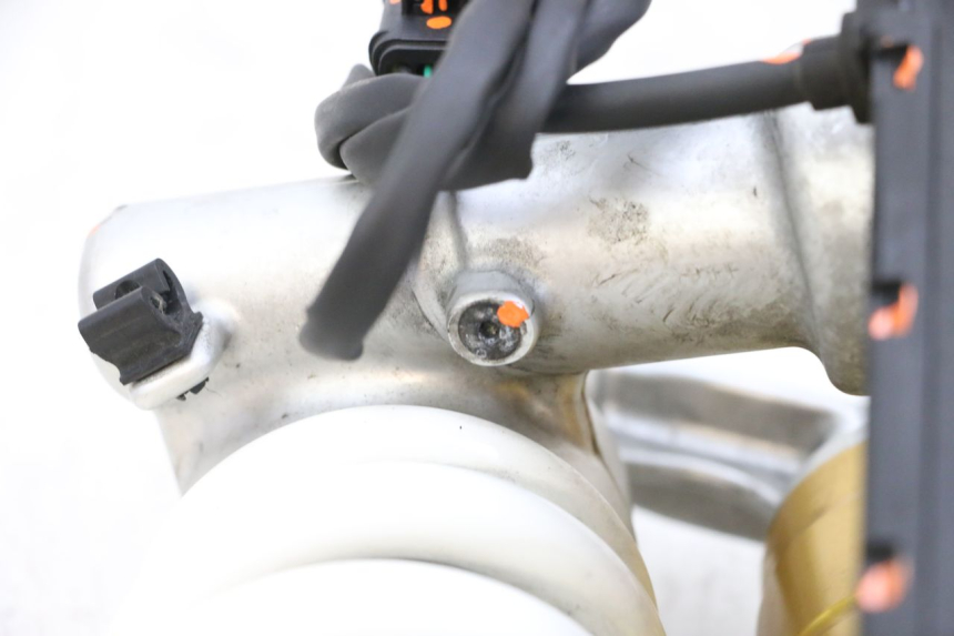 photo de AMORTYZATOR TYLNY BMW R GS 1250 (2021 - 2024) - Szczegóły charakterystyczne