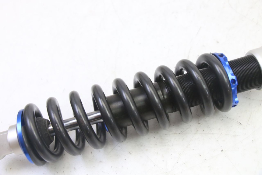 photo de AMORTYZATOR TYLNY APOLLO RFZ 150 - Inny kąt widzenia