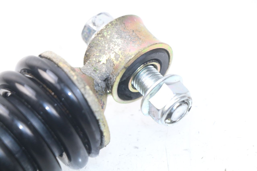 photo de Tylne amortyzatory JM MOTORS SANTANA 50 (2014 - 2023) - Zbliżenie techniczne