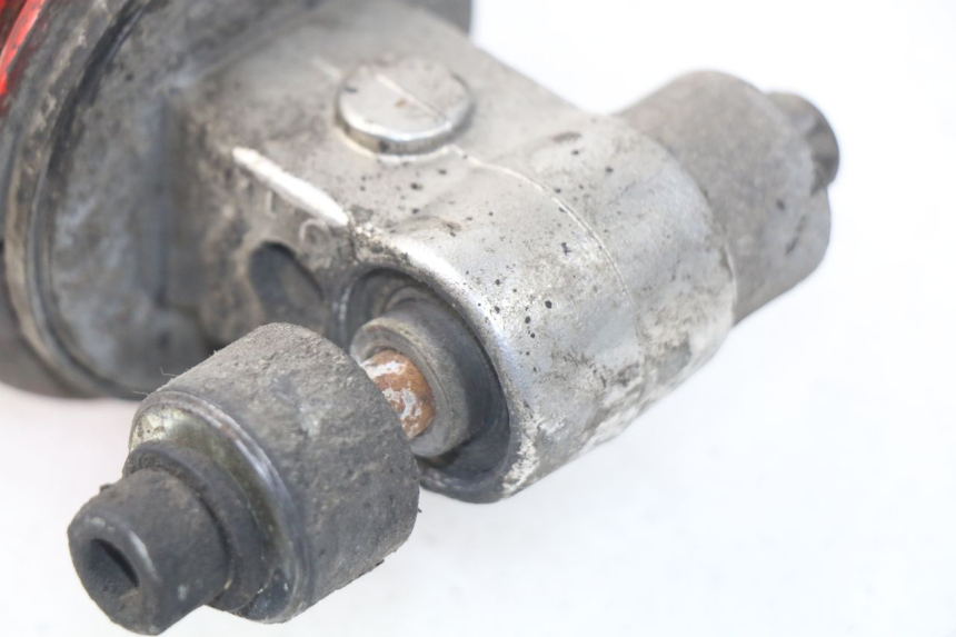 photo de AMORTYZATOR TYLNY TRIUMPH SPRINT ST ABS 1050 (2005 - 2007) - Zbliżenie techniczne