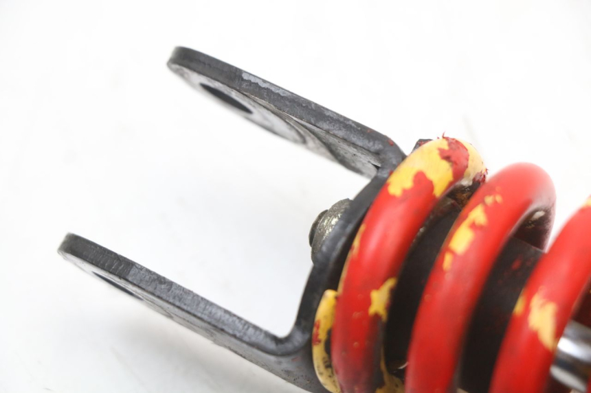 photo de AMORTYZATOR TYLNY APRILIA SR CARB LC 2T 50 (2004 - 2012) - Zbliżenie techniczne