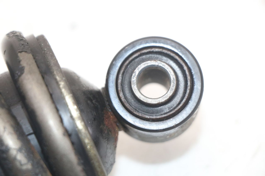 photo de AMORTYZATOR TYLNY SUZUKI GS F 500 (2004 - 2007) - Oznaczenia i referencje