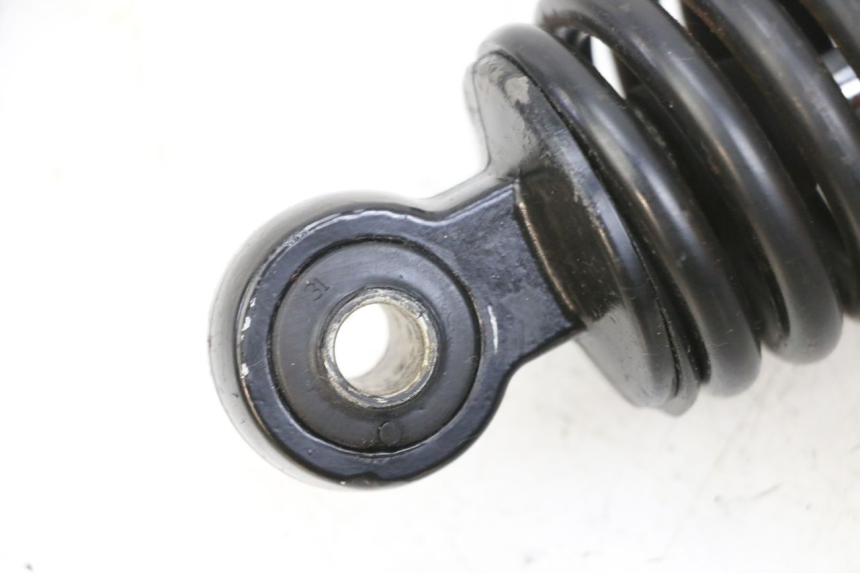 photo de Tylne amortyzatory PEUGEOT TWEET PRO EFI 4T 50 (2021 - 2022) - Zbliżenie techniczne