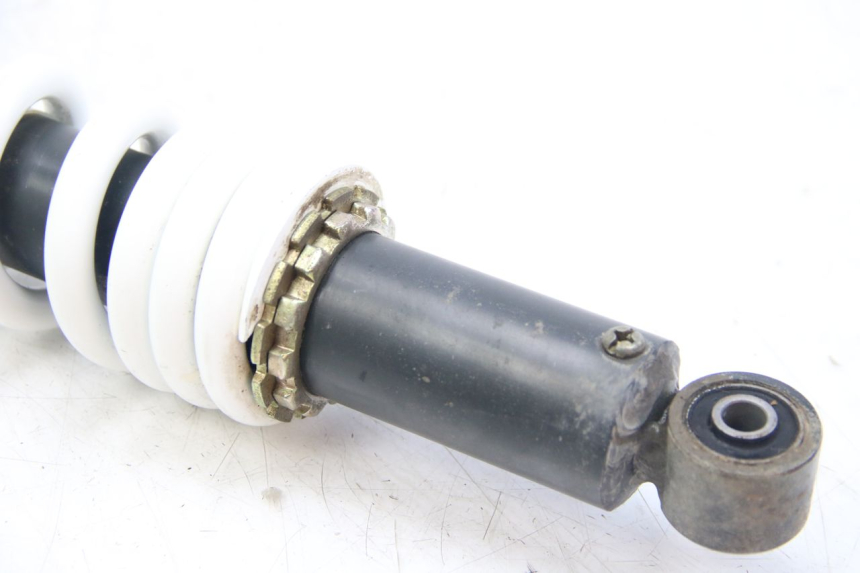 photo de AMORTYZATOR TYLNY SYM WOLF SB 125 (2011 - 2018) - Zbliżenie techniczne