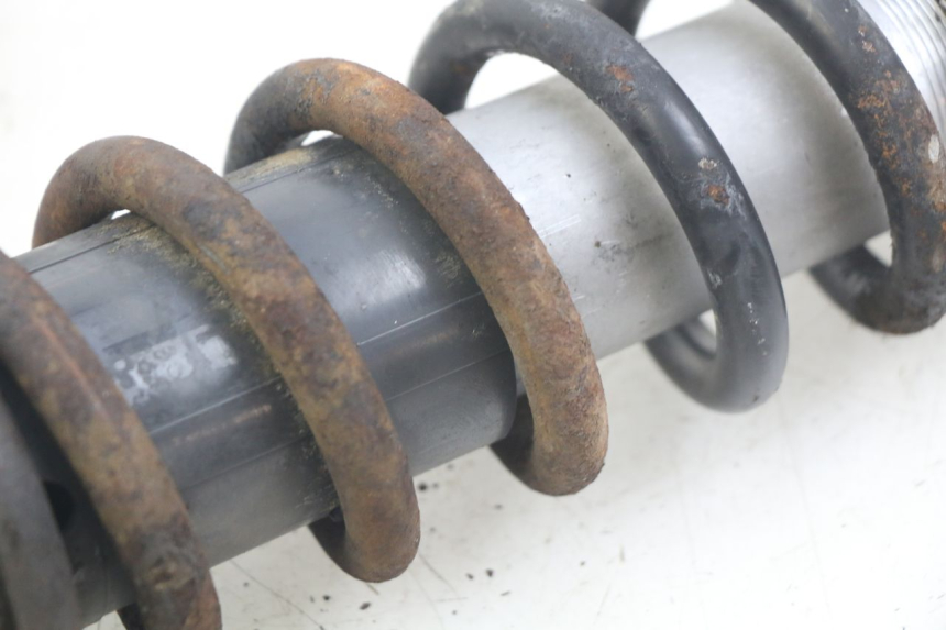 photo de Tylne amortyzatory KAWASAKI ZX-6R ZX6R 600 (1995 - 1997) - Widok z bliska