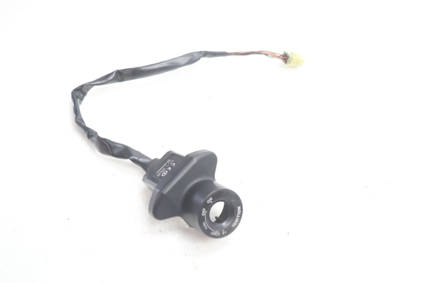 photo de ANTENA TRANSPONDERA YAMAHA FJR 1300 (2001 - 2005) - Szczegół części