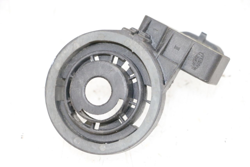 photo de ANTENA TRANSPONDERA PEUGEOT GEOPOLIS 400 (2007 - 2013) - Widok główny